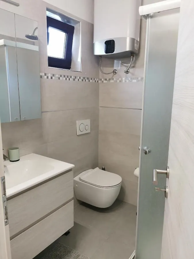Romantic Apartment For Two On The Sea Zambratija