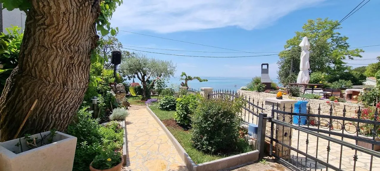Romantic Apartment For Two On The Sea Zambratija   Zambratija (Istria)