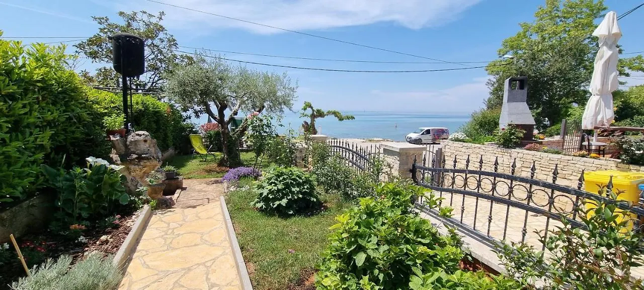 Romantic Apartment For Two On The Sea Zambratija  0*, Zambratija (Istria)